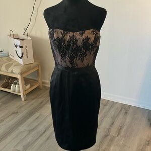 Elegant Black Lace Strapless Dress